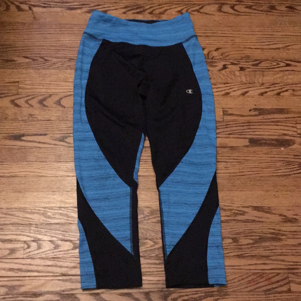 Athletic wear (capris)